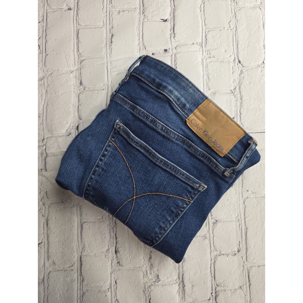 Calvin Klein Women's Size 10 (32x23) Blue Capri Denim Jeans